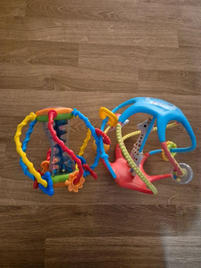 Lot 2 jouets Sophie la Girafe - Jeu d'Eveil - Twistin'ball Ballon