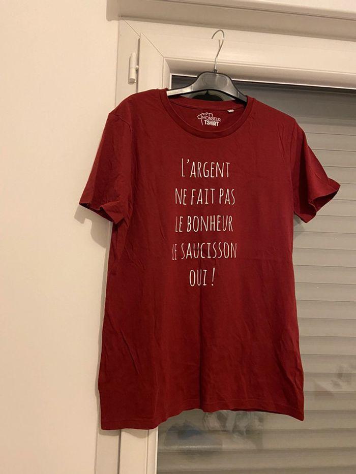 Tee shirt bordeaux à écritures - photo numéro 1