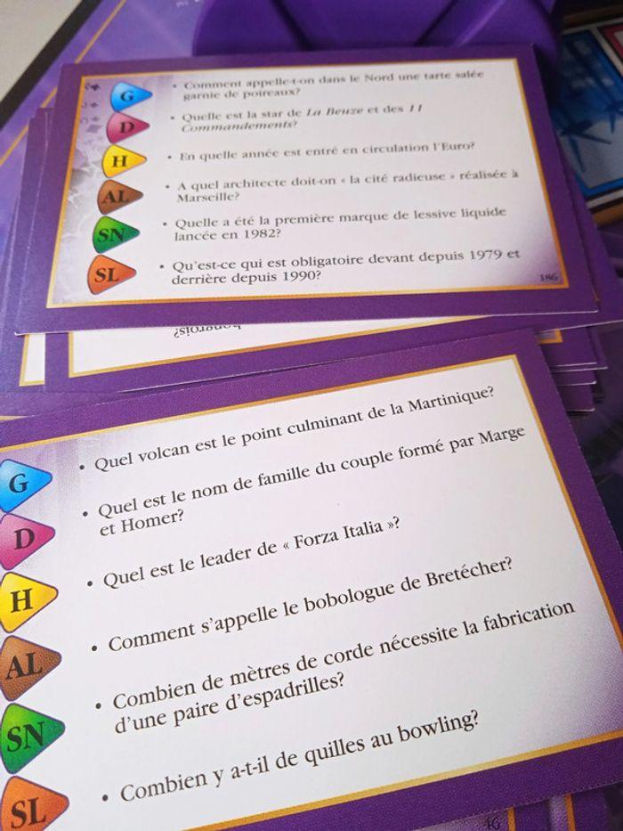 jeu trivial pursuit '' edition xxI siecle  '' - photo numéro 4