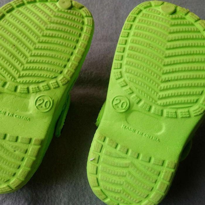 Imitation crocs verte pointure 20 - photo numéro 3