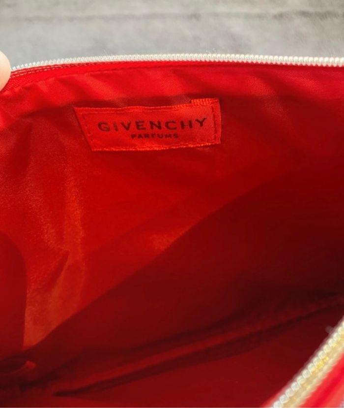 Trousse de toilette Givenchy - photo numéro 4