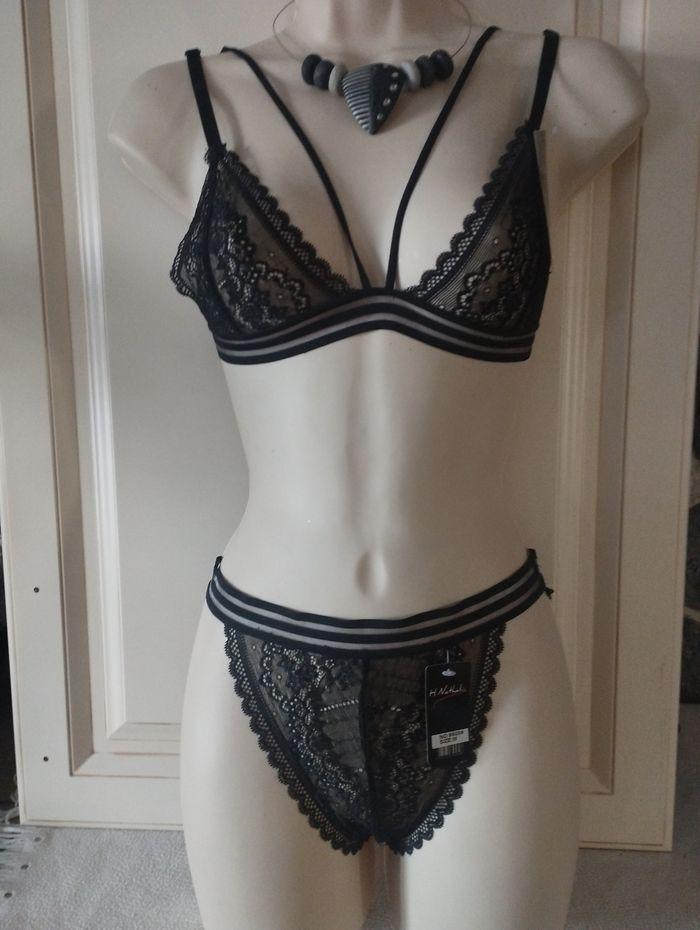 Ensemble de lingerie neuf triangle sans armatures S pour le haut et M pour le bas - photo numéro 1