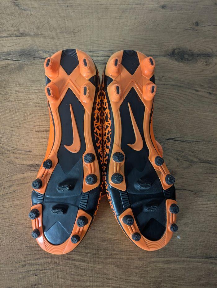 Crampons  Nike Hypervenom
Taille 42,5 - photo numéro 5