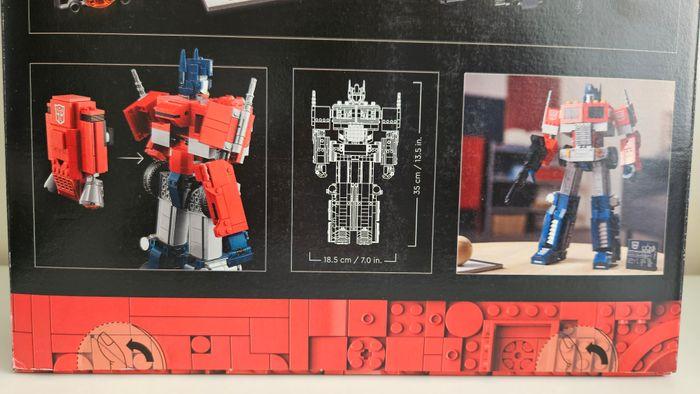 LEGO Icons 10302 Optimus Prime - photo numéro 2