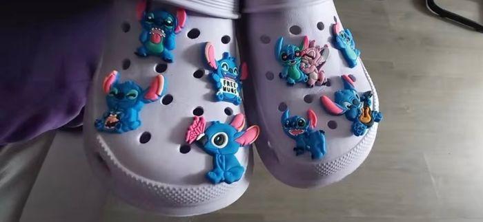 Breloques de chaussures Stitch pour Crocs, personnages de dessins animés en PVC - photo numéro 2