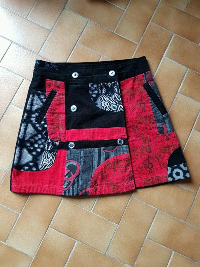 Jupe Desigual T.36 noir rouge gris - photo numéro 1