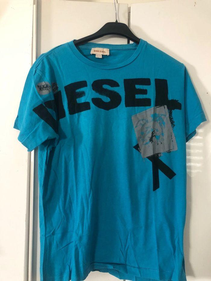 T shirt Diesel . Taille M - photo numéro 3