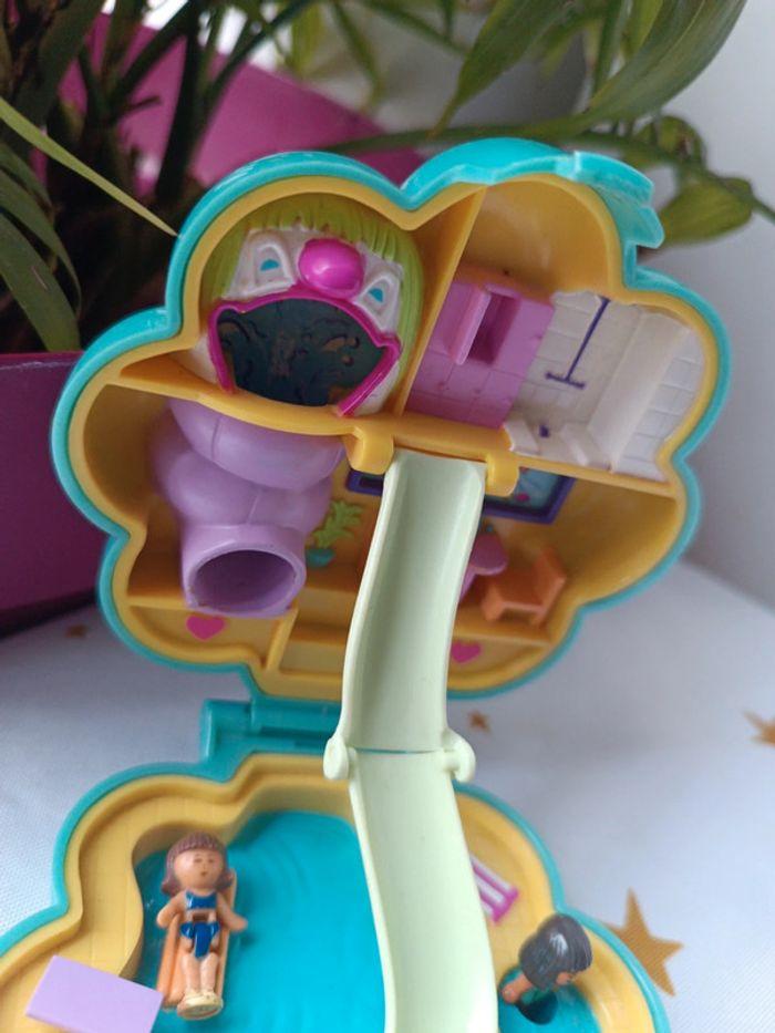 Polly pocket bluebird fleur toboggan parc aquatique pool eau water fun World miniature doll - photo numéro 2