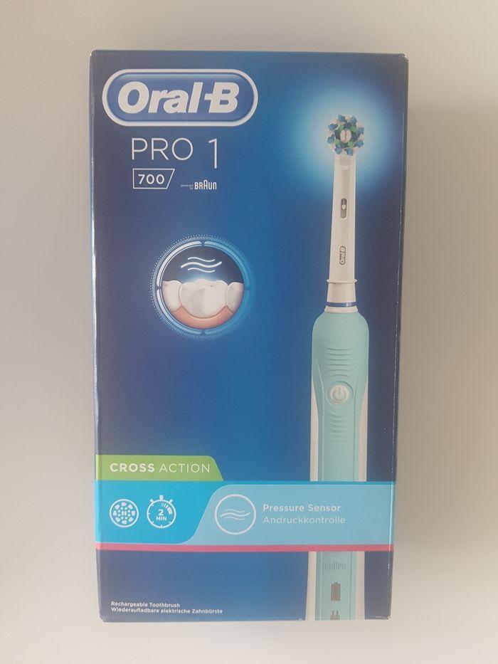 Brosse à dents électrique Oral-B Pro 1 neuve - photo numéro 1