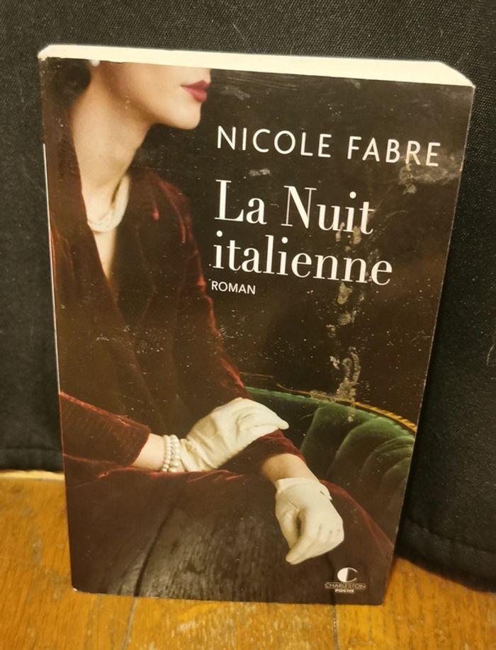 Livre la nuit italienne - photo numéro 1