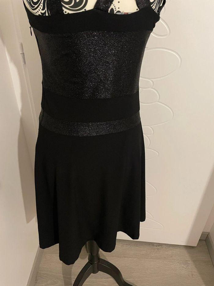 Robe patineuse à bretelles croisé noir et pailleté argenté Morgan taille S - photo numéro 6