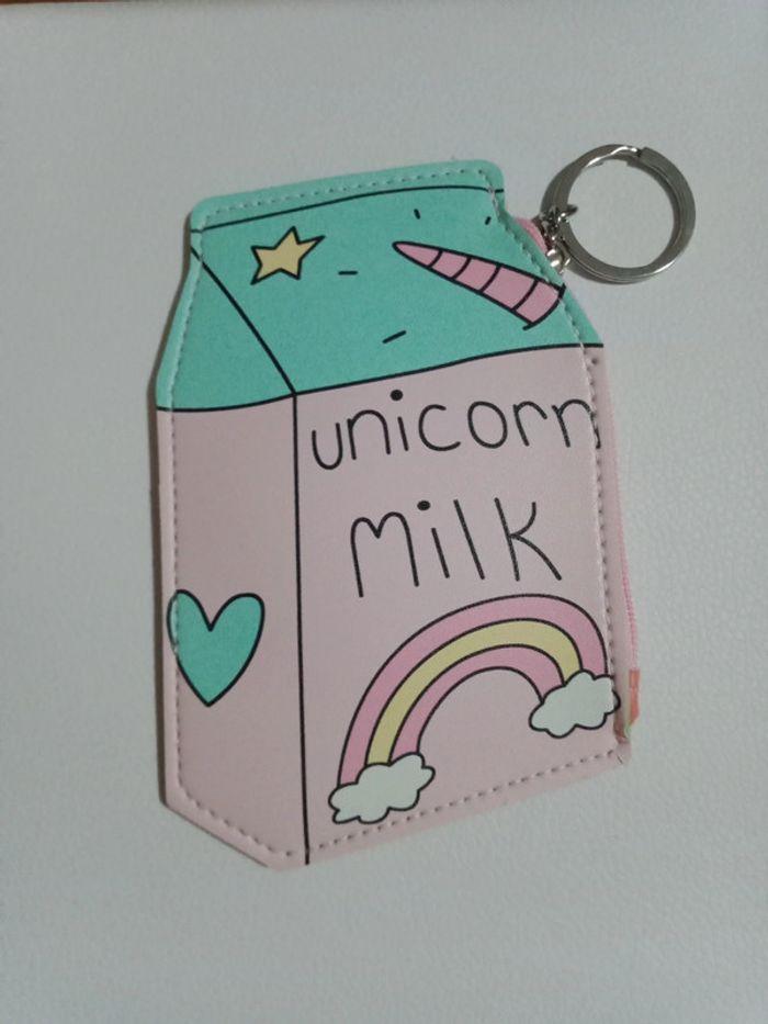 Porte clefs porte monnaie Milk Kawaii - photo numéro 1