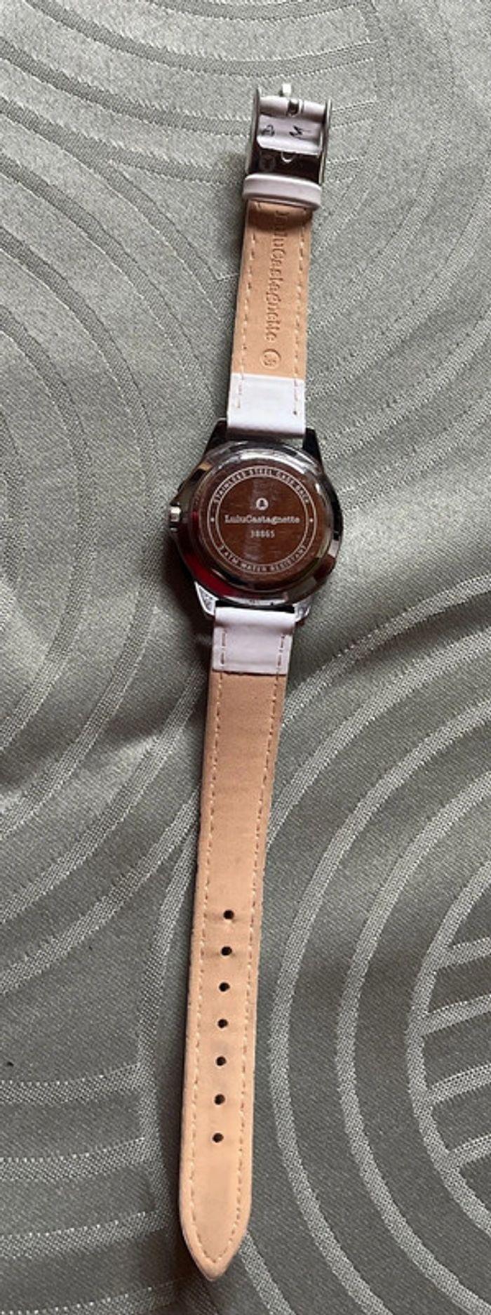 Montre lulu castagnettes neuve pile vient d’être changé - photo numéro 3