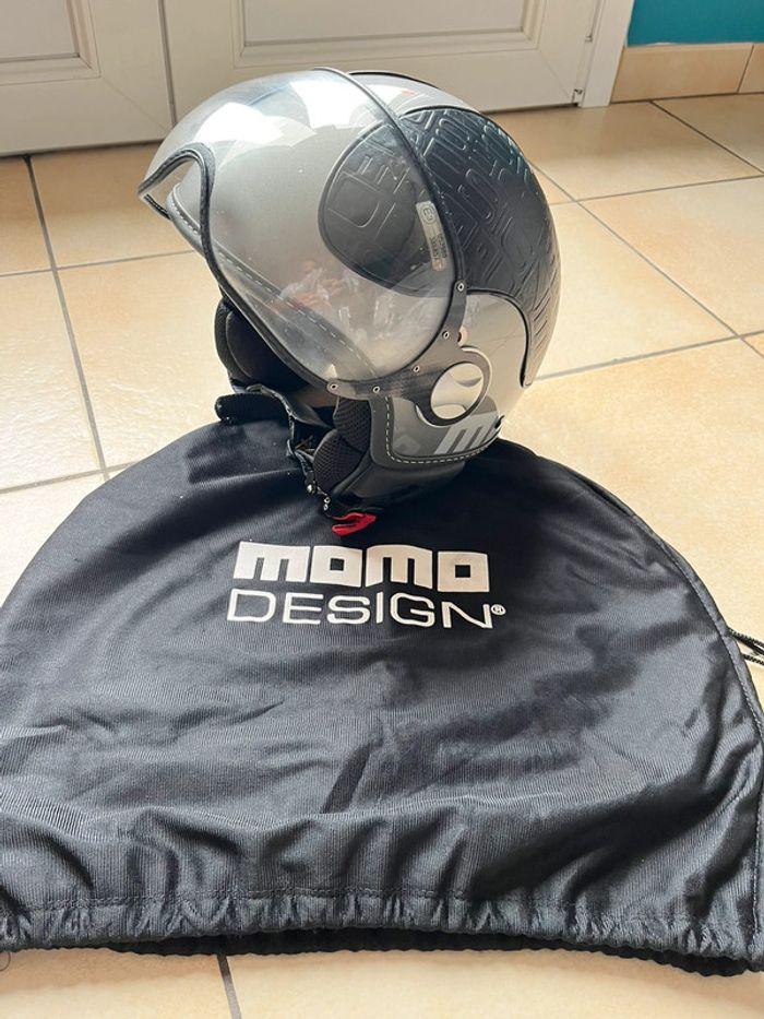 Casque momo moto - photo numéro 1