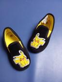 Chaussons pokémon Pikachu noire, jaune, hiver taille 27