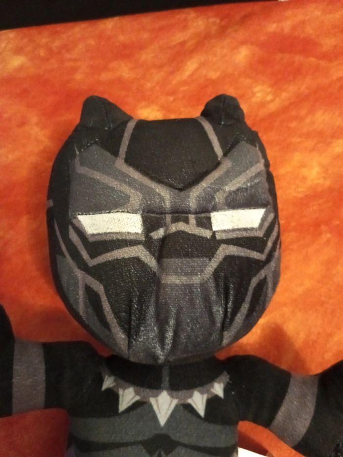 Peluche Black panthère Avengers Marvel - photo numéro 2