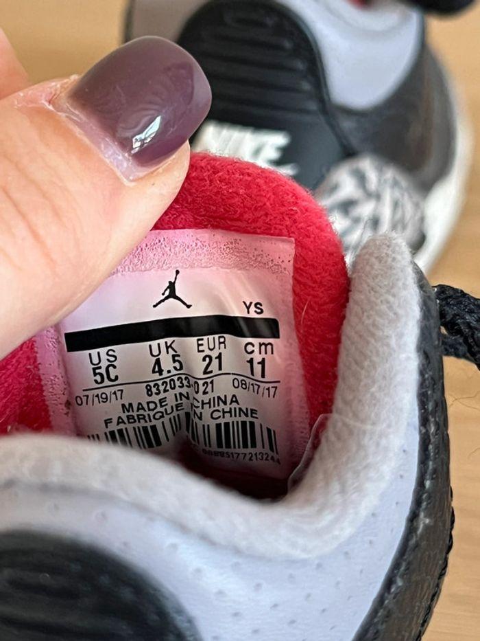 Baskets Nike x Jordan taille 21 - photo numéro 7