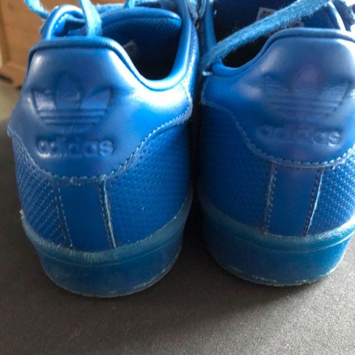 Baskets Adidas Superstar bleu taille 36 2/3 - photo numéro 3