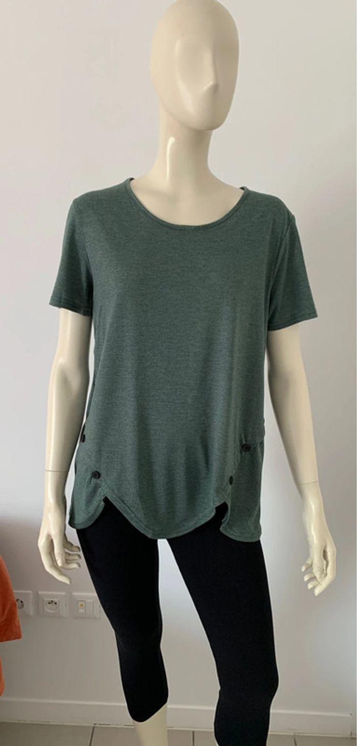 Teeshirt femme vert col rond manches courtes taille L ou 40/42 - photo numéro 3