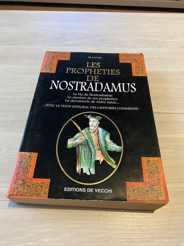 Les prophéties de Nostradamus Par Mireille Corvaja - photo numéro 1