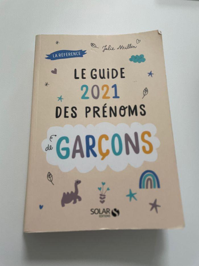 Livre Guide des prénoms garçon - photo numéro 1