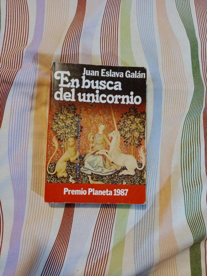 "En busca del unicornio" Premio planeta 1987 - photo numéro 1