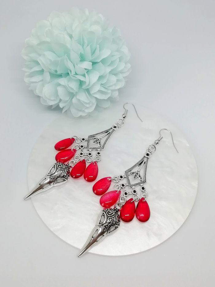 🥀Boucles d'oreilles corneille perlée rouge🥀 - photo numéro 6