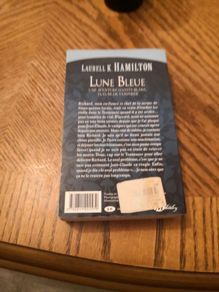 Lune bleu - photo numéro 2