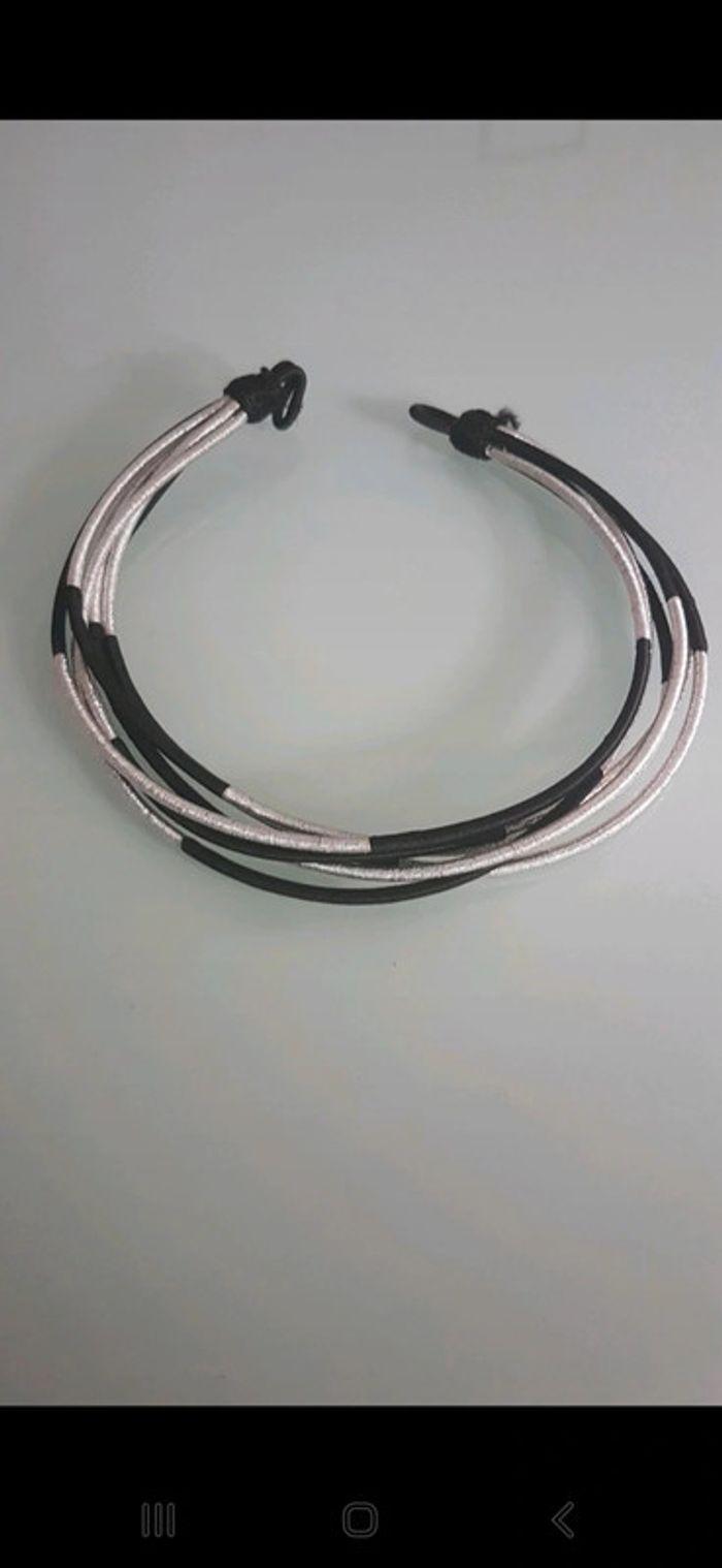 Collier 6 lanières - photo numéro 1