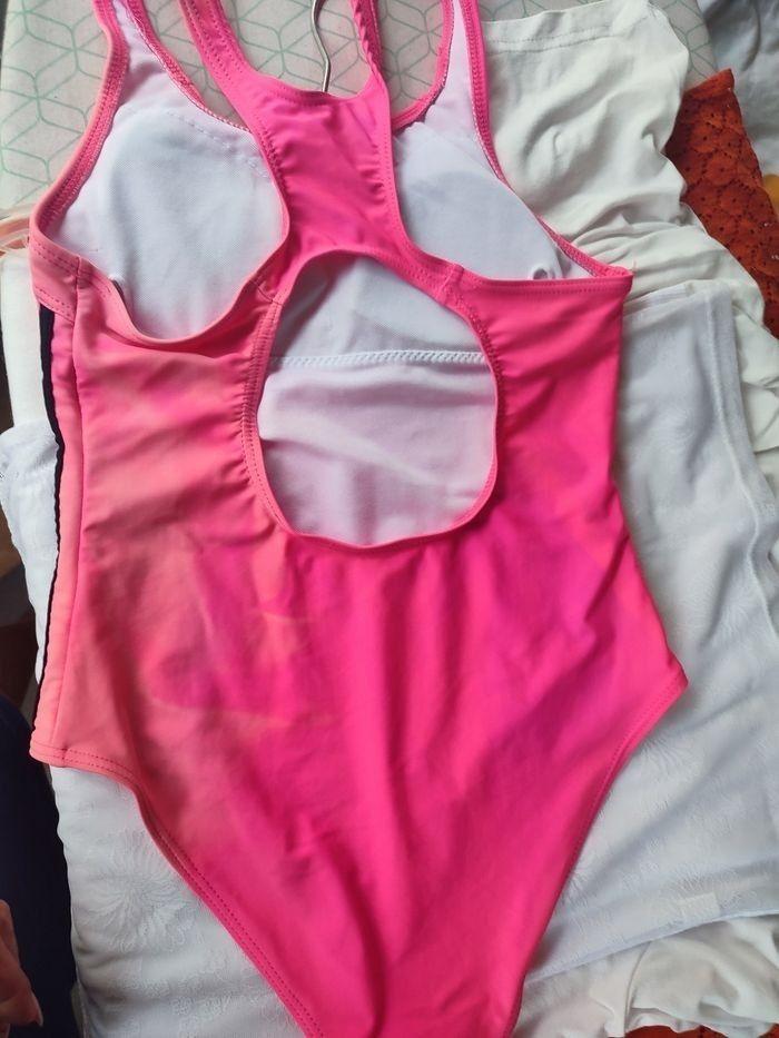 #kytie8ansfille. Maillot de bain 1 pièce taille 8/10 ans - photo numéro 5