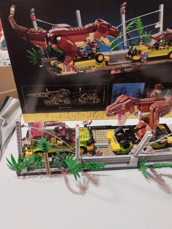 Lego 76956 - Jurassic park - T-Rex breakout - photo numéro 5