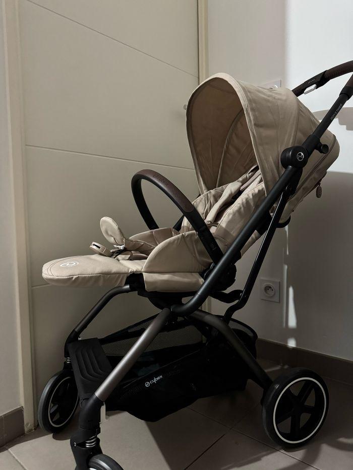 Cybex Eezy S Twist+2 - NEUVE - photo numéro 1