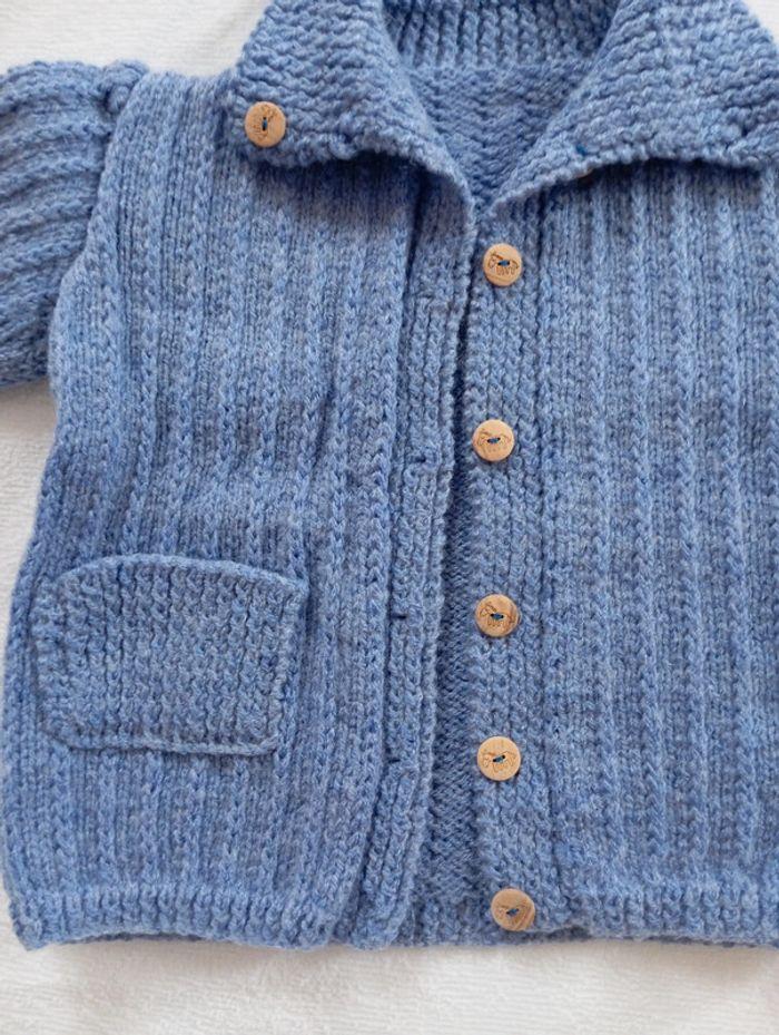 Gilet en laine fait main taille 2 - 3 ans - photo numéro 2