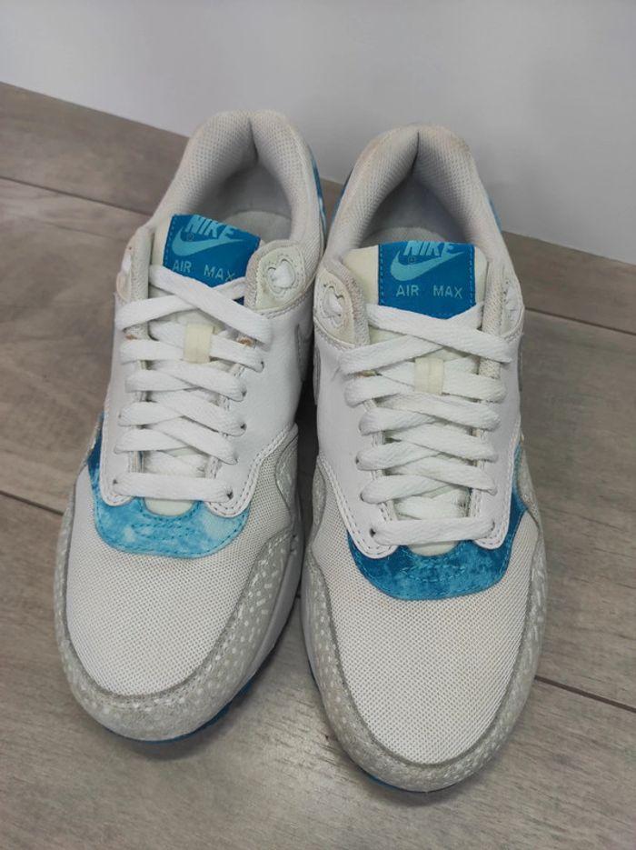 Baskets Nike air max one print bleue et blanches light blue grey mist neuves sans boîte pointure 39 - photo numéro 3