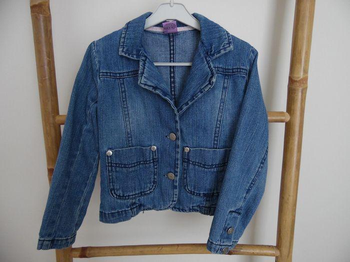 Jolie veste en jeans, taille 4 ans. - photo numéro 1