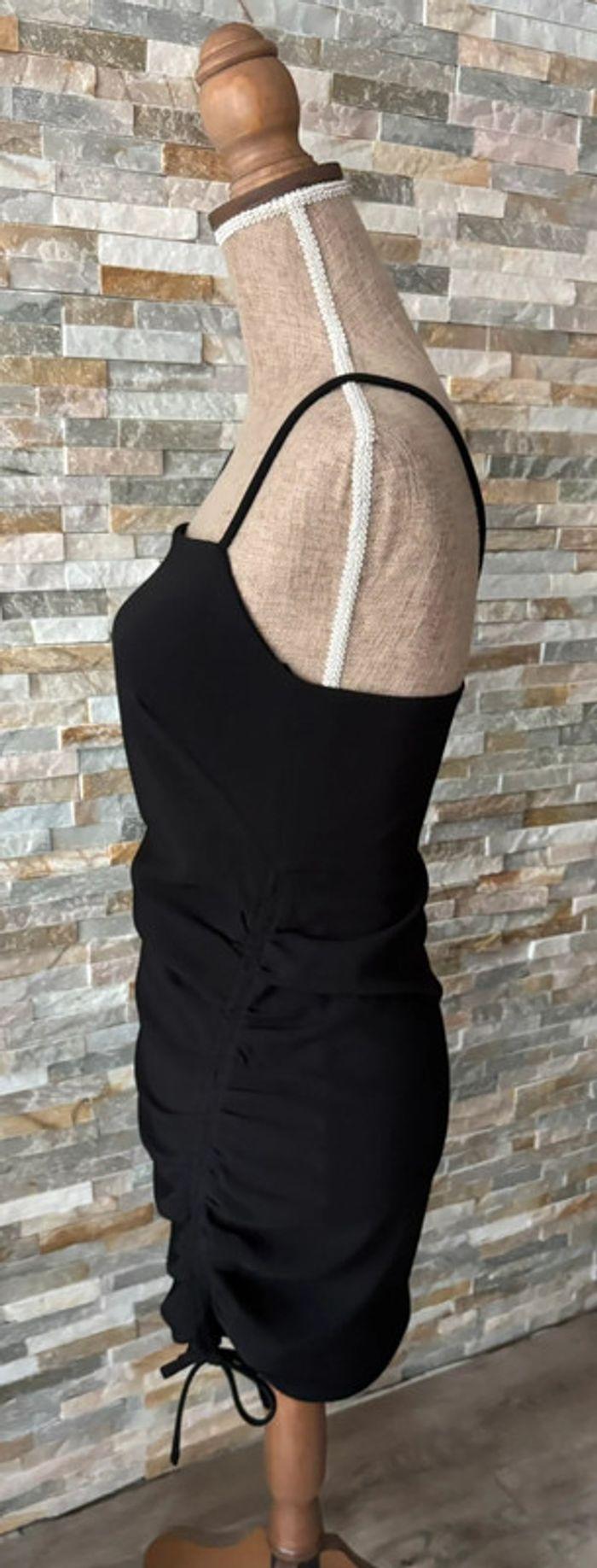 Robe noire Zara taille XS - photo numéro 4