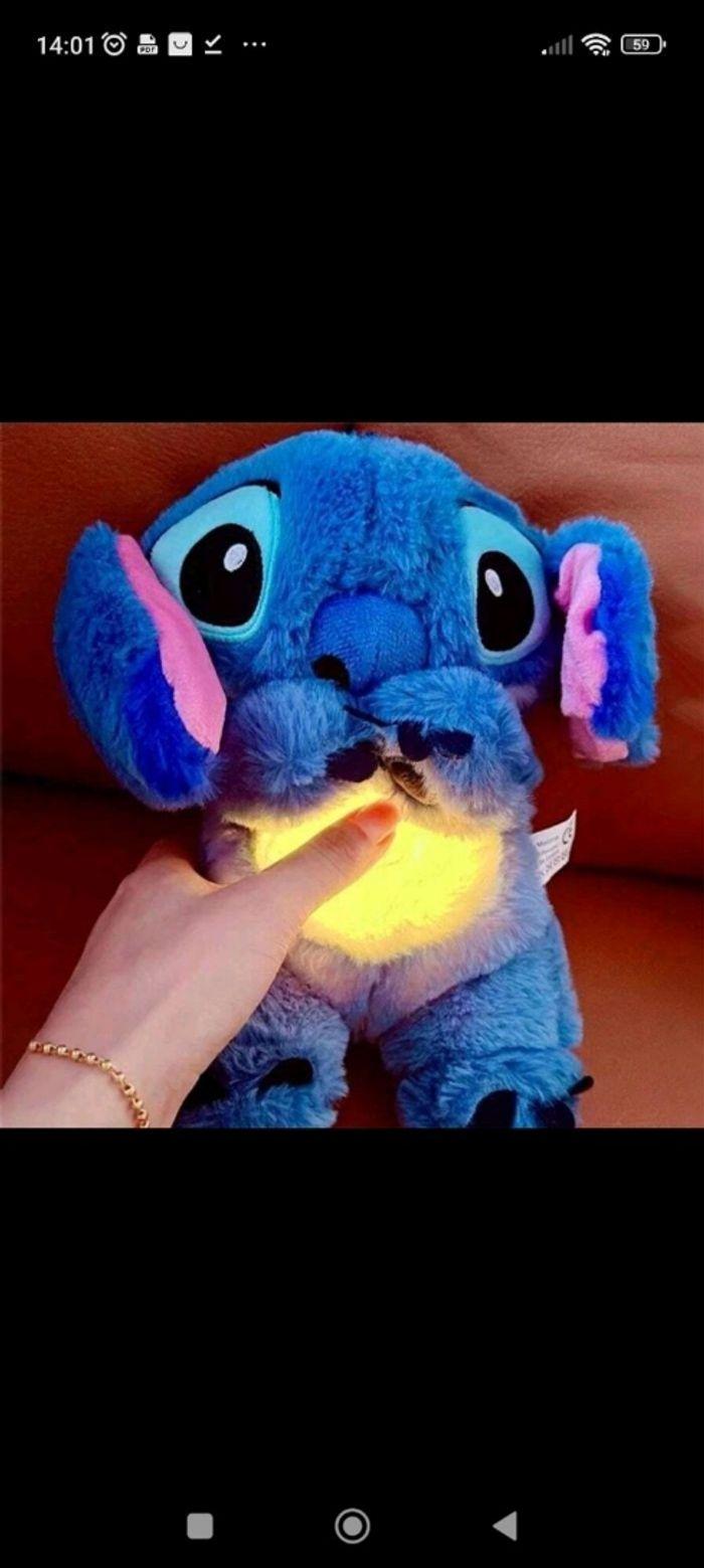 Peluche musicale lumineuse neuve stitch