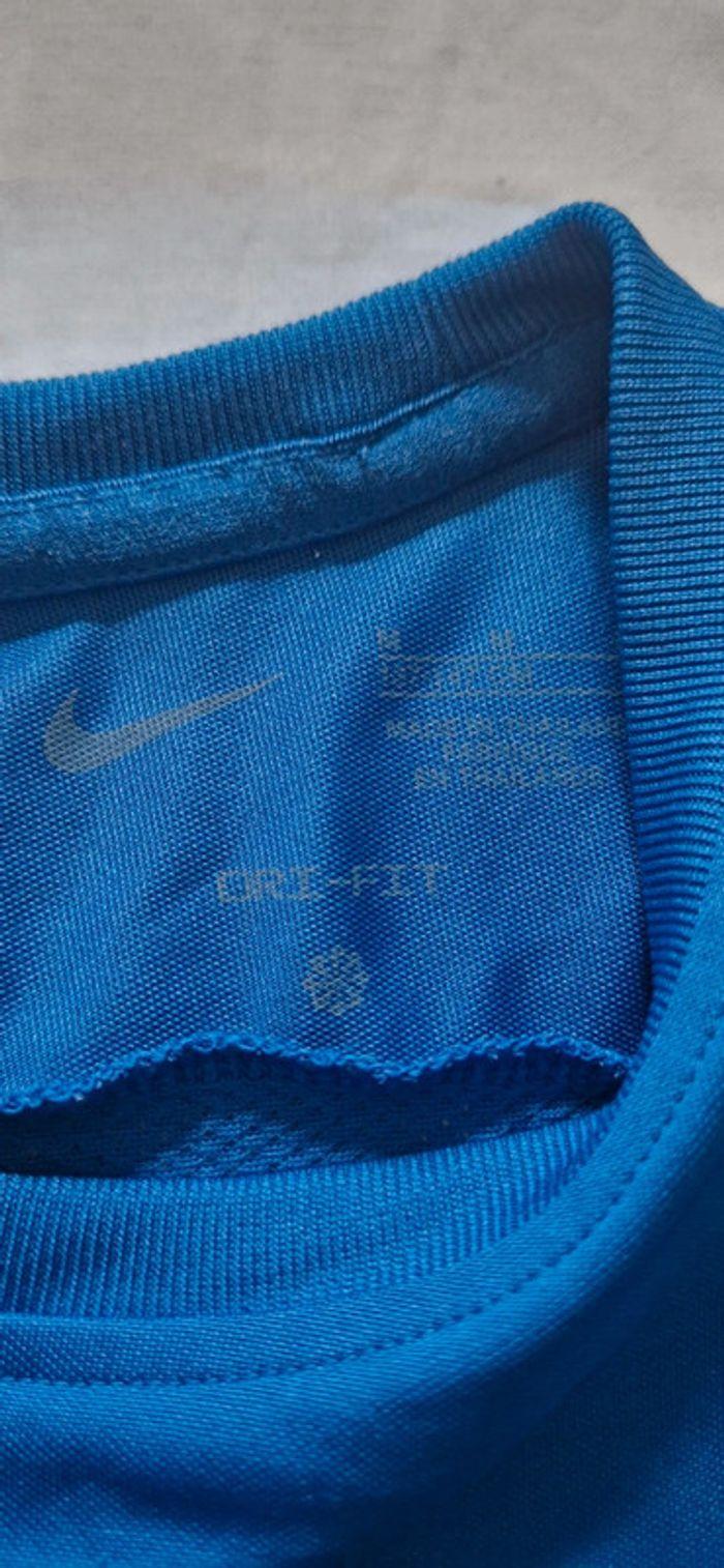 Haut sport Nike - photo numéro 3