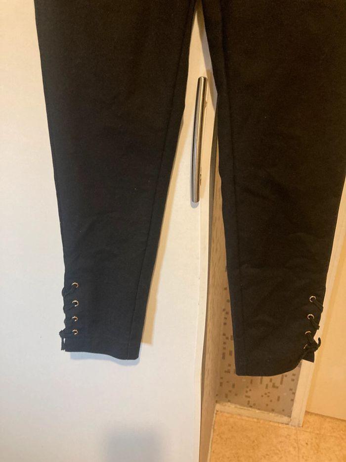 Pantalon noir à trous et lacets noir taille S - photo numéro 15