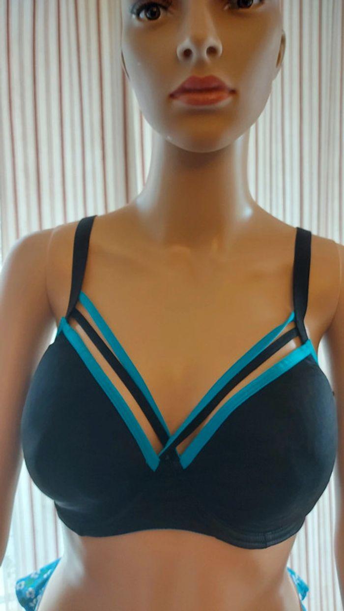 Soutien gorge noir et tourquoise Sapph fr 95F - photo numéro 4