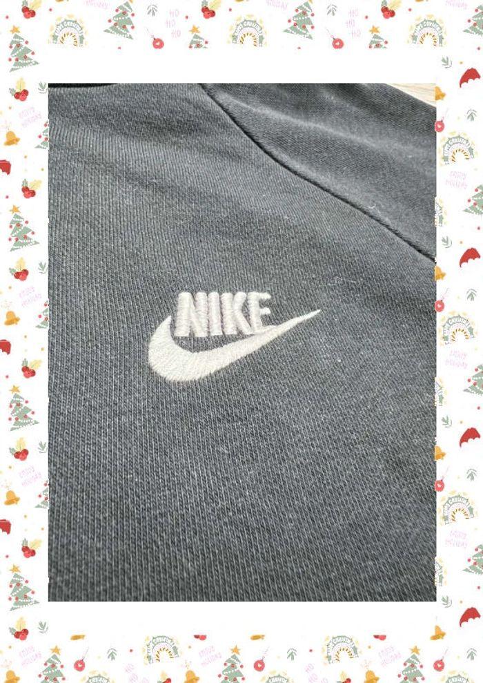 👕 Sweat à capuche Nike logo brodé Noir Taille L 👕 - photo numéro 7