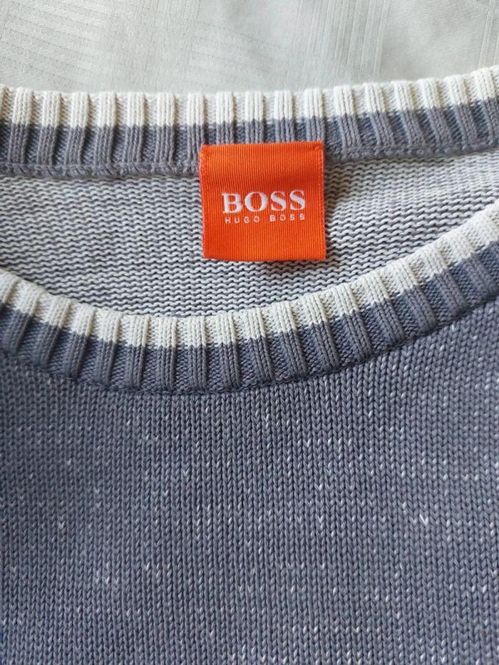 Pull Hugo Boss taille 14 ans (164 cm) - photo numéro 4