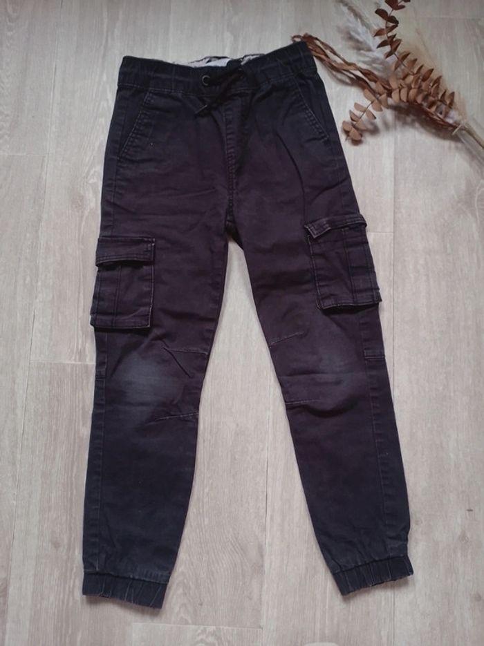 Pantalon 7/8 ans - photo numéro 1