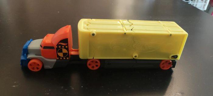 Camion Hotwheels Crash - photo numéro 3