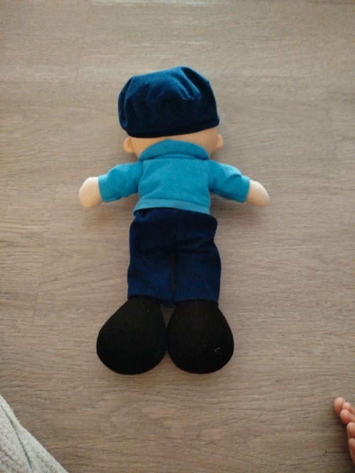 Peluche policier 35 cm très bonne etat - photo numéro 4