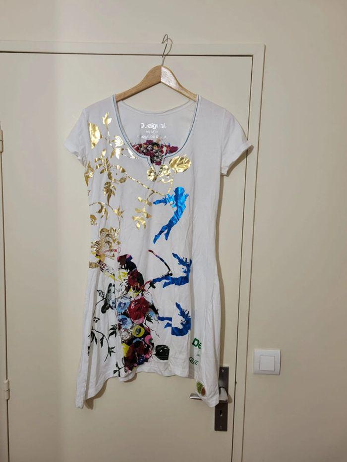 T-shirt long Desigual blanc brillant taille L - photo numéro 1