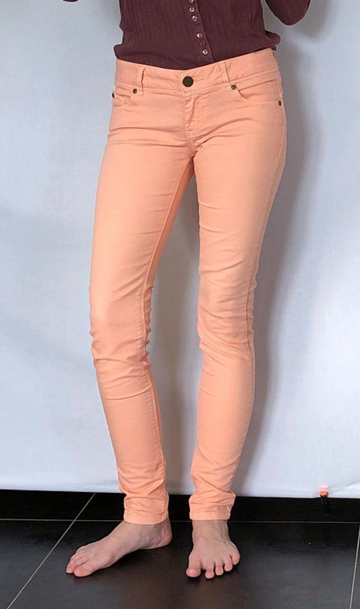 Jean slim taille basse Oxxy abricot pastel taille 36 comme neuf - photo numéro 17