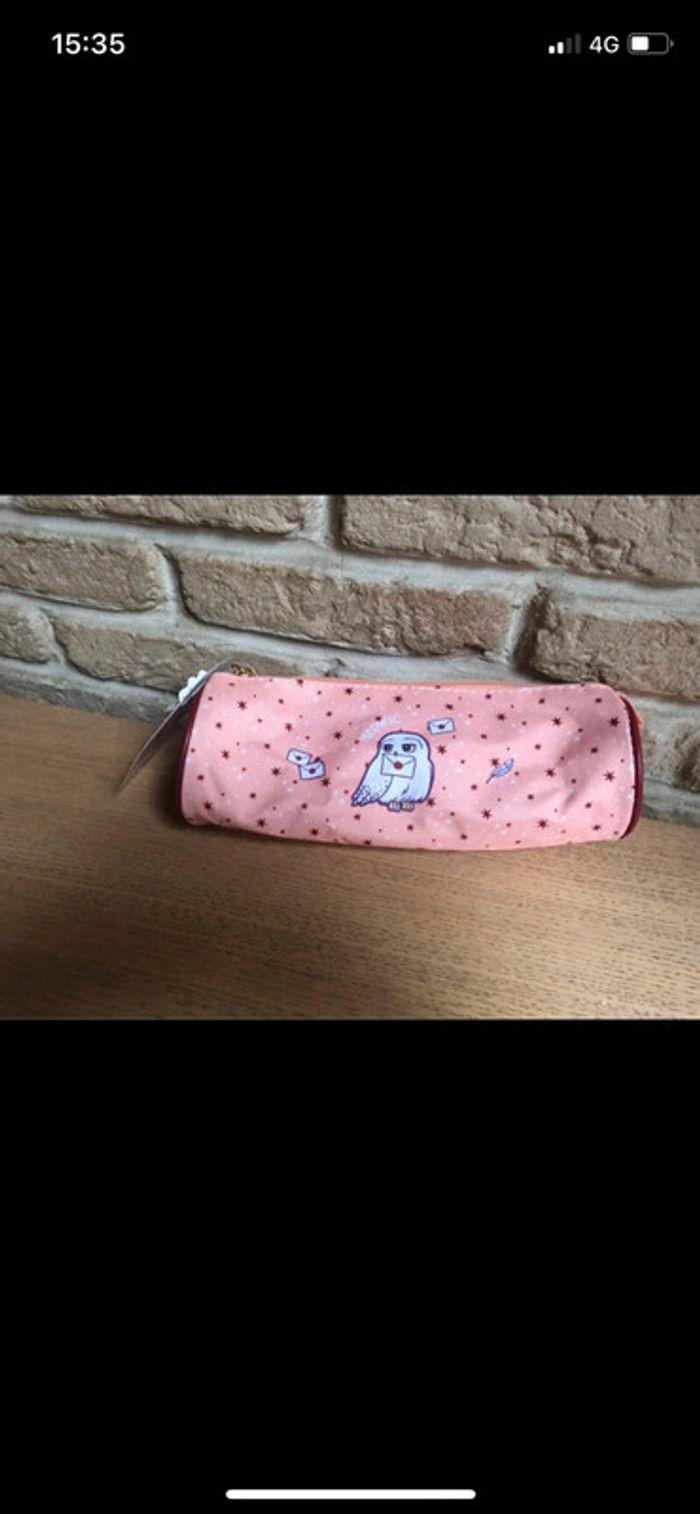 Superbe trousse Harry Potter Hedwig neuf - photo numéro 1