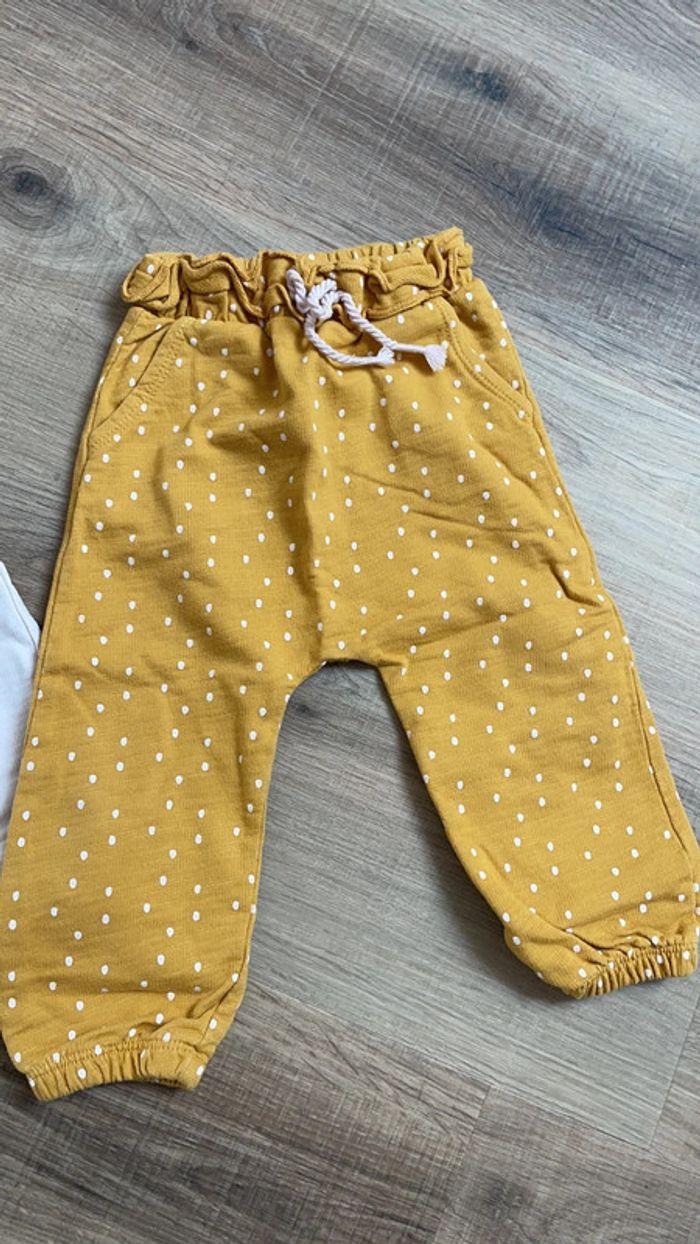 Lot de 2 pantalons type sarouel 18 mois - photo numéro 3