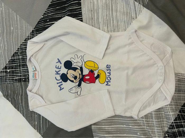 Body manches longues blanc Disney taille 6 mois - photo numéro 1